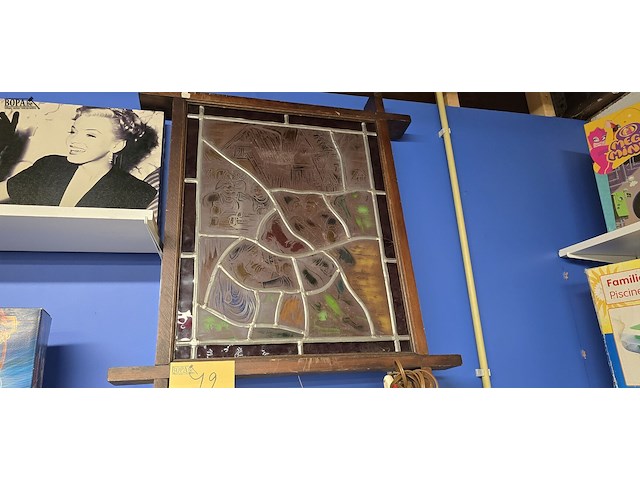 Lot 72 - houten raam met brandglas met verlichting - afbeelding 2 van  2