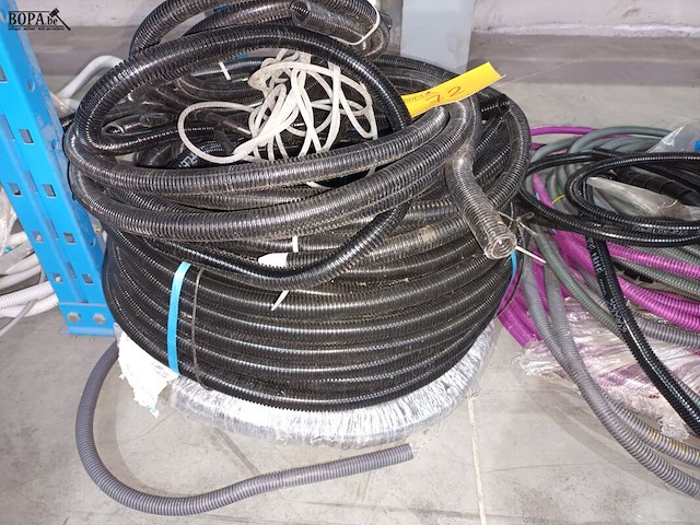 Lot 72 - lot wachtbuizen - afbeelding 2 van  3