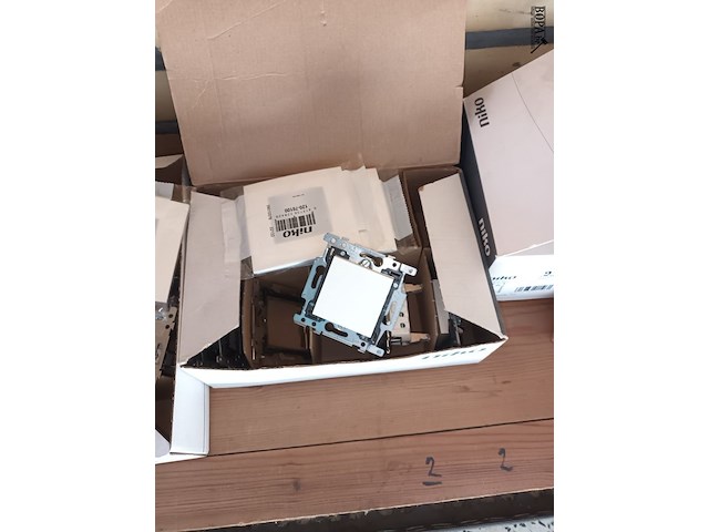 Lot 72 - materiaal voor elektrische installaties - afbeelding 5 van  6