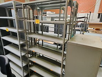 Lot 72 - metalen mewaf dominorek - 2 stuks - afbeelding 1 van  2