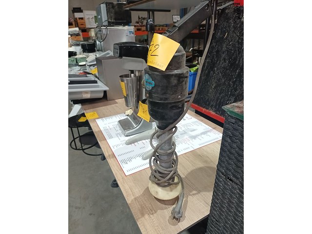 Lot 72 - mixer elektro pulver - afbeelding 3 van  4