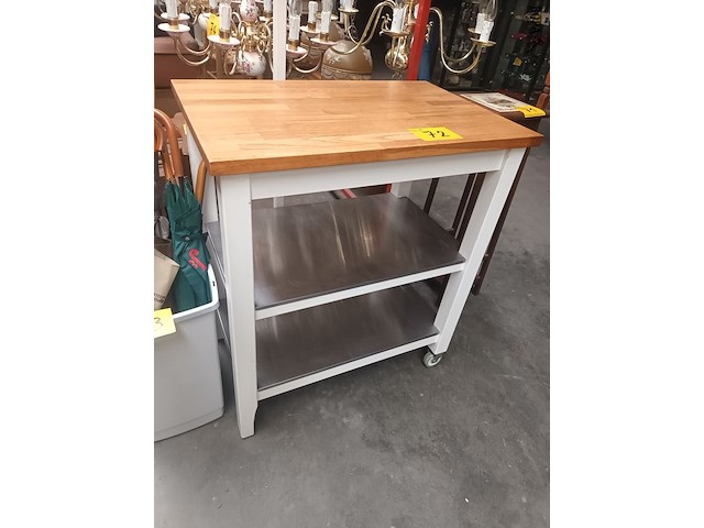 Lot 72 - mobiel keukeneiland - afbeelding 1 van  4