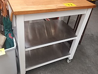 Lot 72 - mobiel keukeneiland - afbeelding 1 van  4