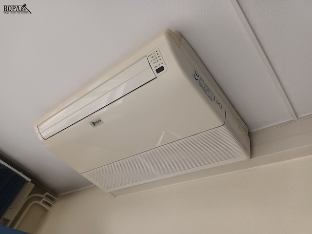 Lot 72 - rhoss opbouw airco/verwarming - afbeelding 1 van  4