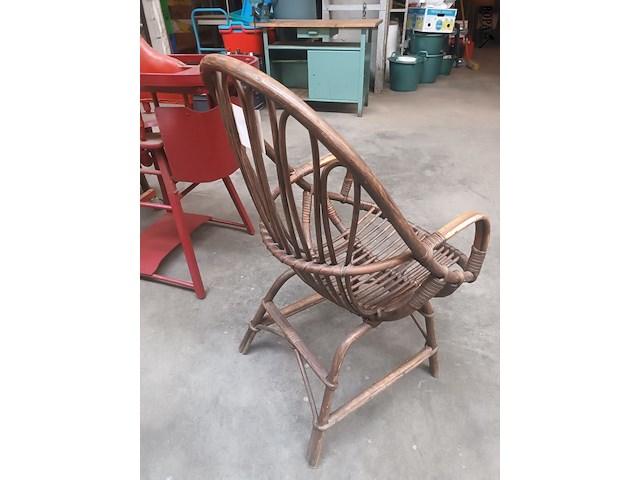 Lot 72 - rotan kuipstoel - afbeelding 3 van  3