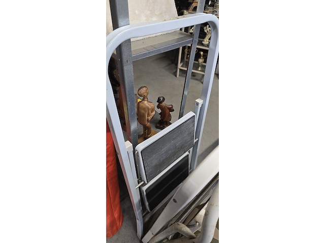 Lot 72 - trapladders 3 stuks - afbeelding 4 van  4