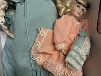 Lot 72 - vintage verzamelpop in doos - franklin heirloom dolls - afbeelding 5 van  5