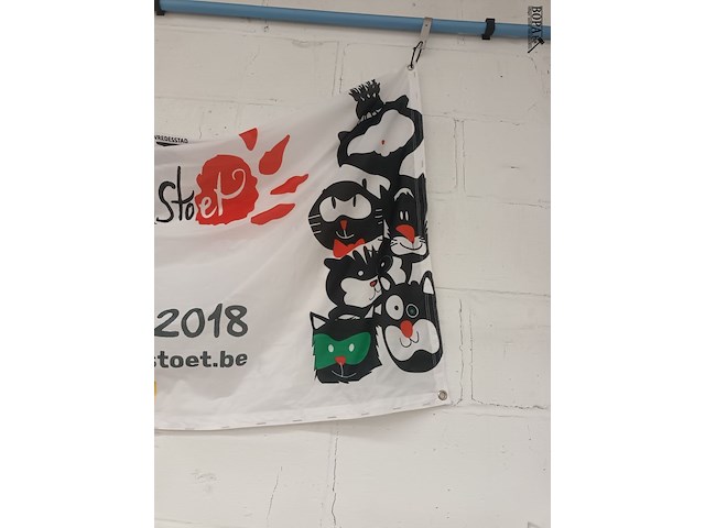 Lot 72 - vlag kattenstoet ieper 2018 - afbeelding 2 van  4