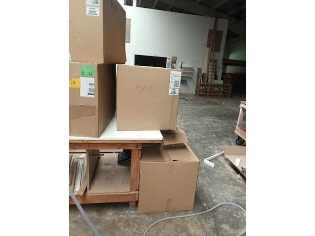 Lot 725 - hoekbescherming - afbeelding 2 van  4