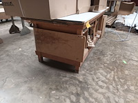 Lot 726 - houten werkbank - afbeelding 2 van  2