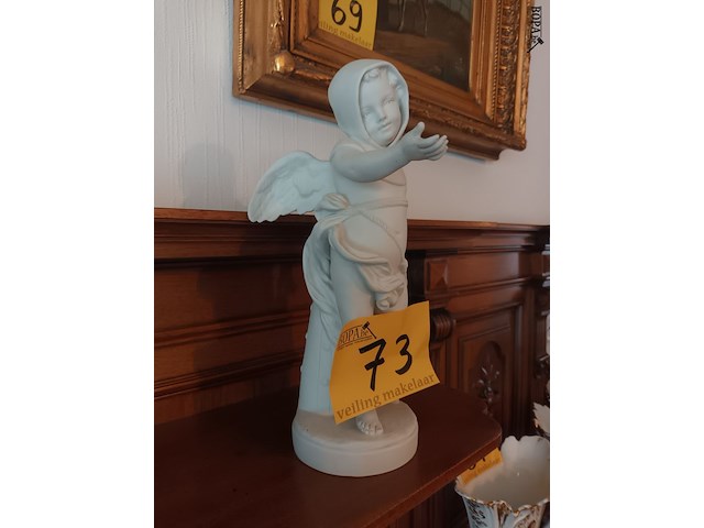Lot 73 - biscuit beeldje engel - afbeelding 2 van  5