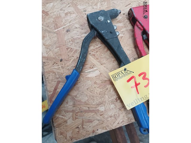 Lot 73 - blindklinktang. 2 stuks - afbeelding 2 van  3