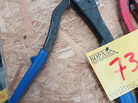 Lot 73 - blindklinktang. 2 stuks - afbeelding 2 van  3