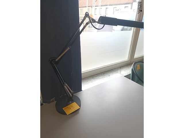 Lot 73 - bureaulamp - afbeelding 2 van  3
