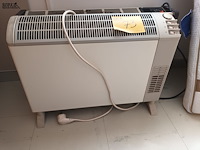 Lot 73 - elektrisch verwarmingstoestel. 2 stuks - afbeelding 2 van  5