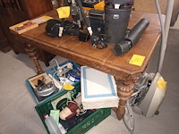 Lot 73 - houten mechelse tafel - afbeelding 1 van  3