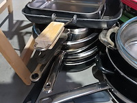 Lot 73 - lot potten en pannen. 20 stuks - afbeelding 2 van  4