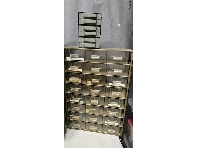 Lot 73 - lot sorteerbakjes - afbeelding 3 van  3