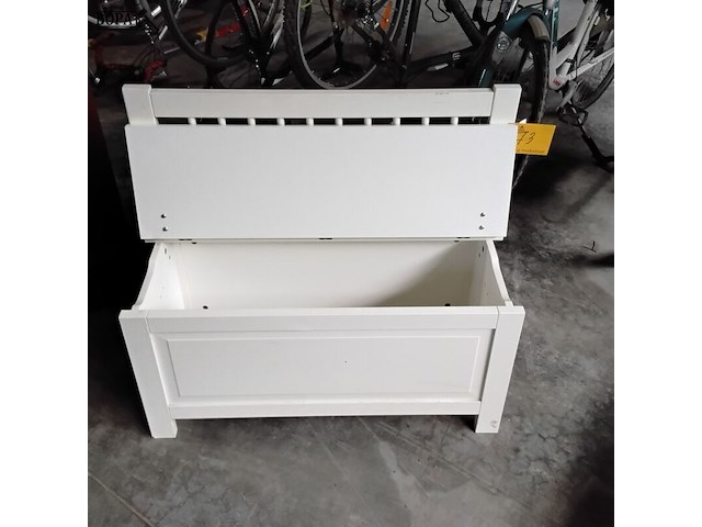 Lot 73 - opbergbank kinderen wit - afbeelding 2 van  2