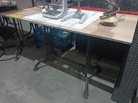 Lot 73 - rechthoekige tafels. 5 stuks - afbeelding 1 van  4