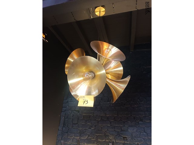 Lot 73 - trompet plafondverlichting - afbeelding 1 van  3