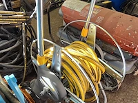 Lot 73 - tuinslang op haspel hoselock - afbeelding 2 van  2