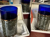 Lot 73 - vintage kobaltblauwe glazen bekerservies - afbeelding 2 van  3