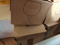 Lot 73 - wijnglazen en st. bernardusglazen - afbeelding 2 van  3