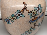 Lot 738 - siervaas met bloemen en vogel - afbeelding 2 van  3