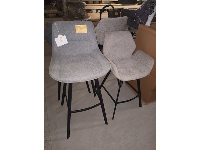 Lot 74 - barkruk. 2 stuks - afbeelding 1 van  5