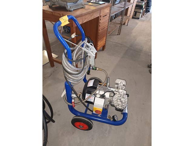 Lot 74 - compressor europro 7 - afbeelding 1 van  5