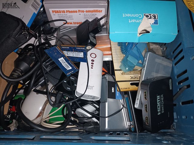 Lot 74 - computeronderdelen en kabels - afbeelding 3 van  8