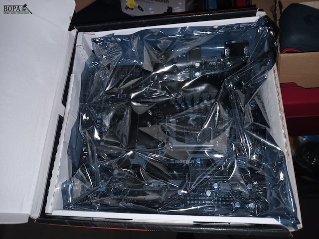 Lot 74 - computeronderdelen en kabels - afbeelding 4 van  8