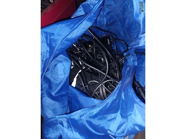 Lot 74 - computeronderdelen en kabels - afbeelding 6 van  8