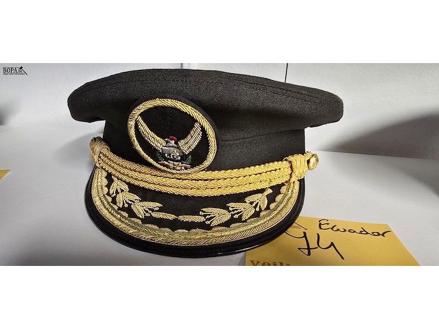 Lot 74 - ecuador 1 kepie - afbeelding 1 van  2