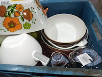 Lot 74 - huisraad. 1 bak - afbeelding 4 van  4