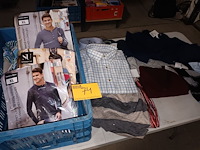 Lot 74 - kledij - afbeelding 1 van  5