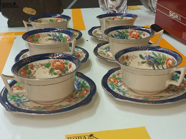 Lot 74 - koffieservies - afbeelding 6 van  6
