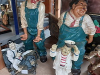 Lot 74 - laurel en hardy beeldjes, ong. 10 stuks - afbeelding 2 van  4