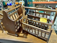 Lot 74 - lot lectuurbakken in hout - 3 stuks