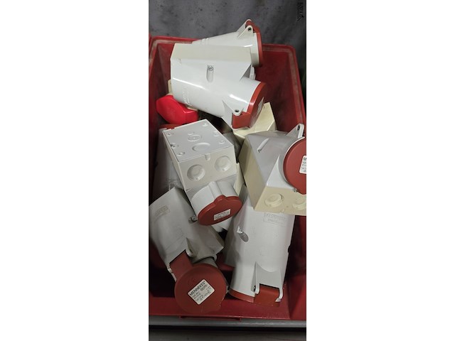 Lot 74 - lot stekkers + stopcontacten 240/415 v - afbeelding 3 van  3