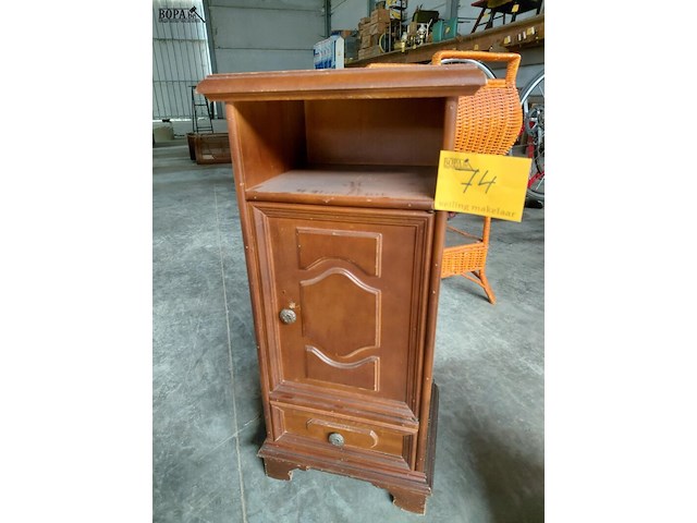 Lot 74 - oud halkastje - afbeelding 2 van  4