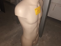 Lot 74 - paspop man torso - afbeelding 2 van  2