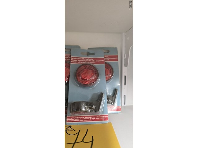 Lot 74 - reflecterende fietsplaatjes 5 verpakkingen - afbeelding 2 van  2