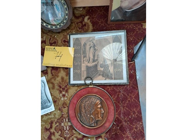 Lot 74 - religieuze curiosa - afbeelding 5 van  5