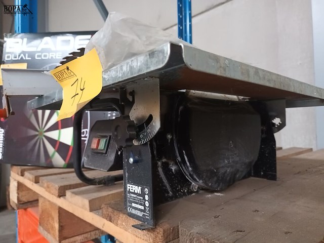 Lot 74 - tegelsnijmachine ferm - afbeelding 4 van  4
