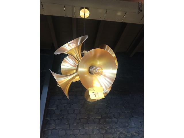 Lot 74 - trompet plafondverlichting - afbeelding 1 van  3