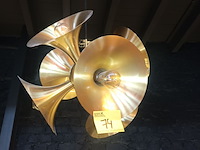 Lot 74 - trompet plafondverlichting - afbeelding 1 van  3