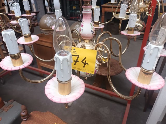 Lot 74 - vlaamse luster in keramiek - afbeelding 2 van  4