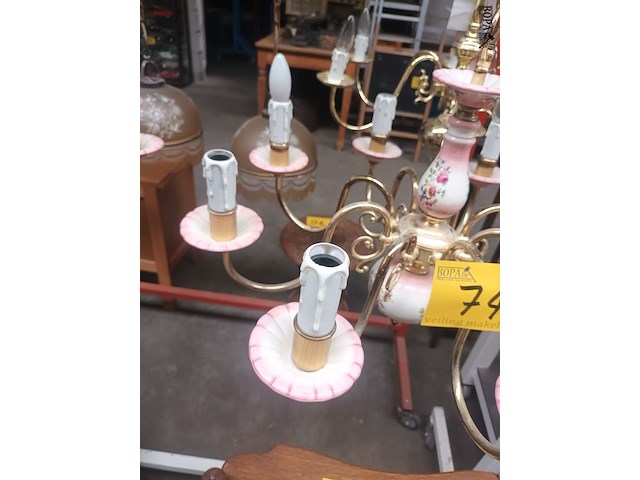 Lot 74 - vlaamse luster in keramiek - afbeelding 3 van  4